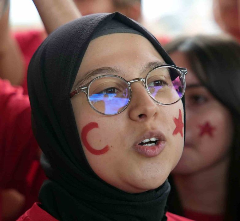 Avrupa ikincisi A Milli Erkek Basketbol Takımı, Türkiye’ye döndü