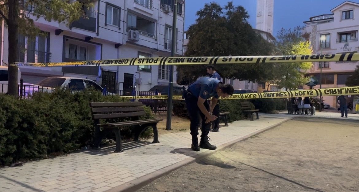 Bir yorgun mermi vakası daha! Parkta oyun oynayan çocuğa isabet etti..