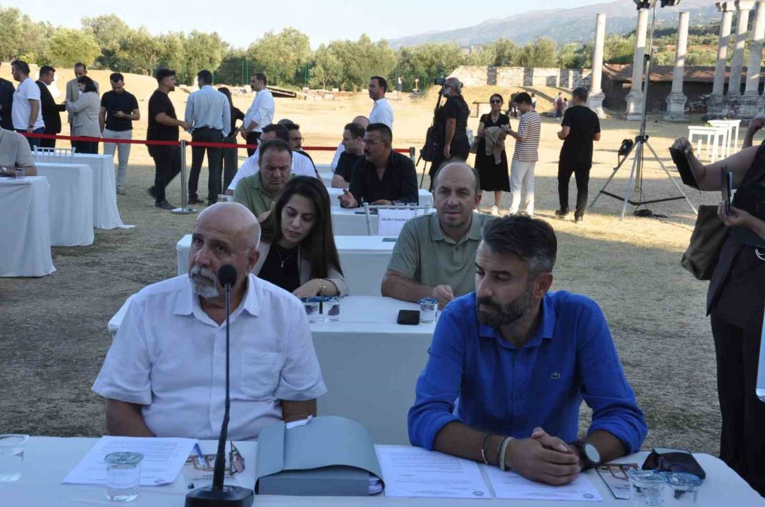 Manisa Büyükşehir Belediye Meclisi tarihi mekanda toplandı