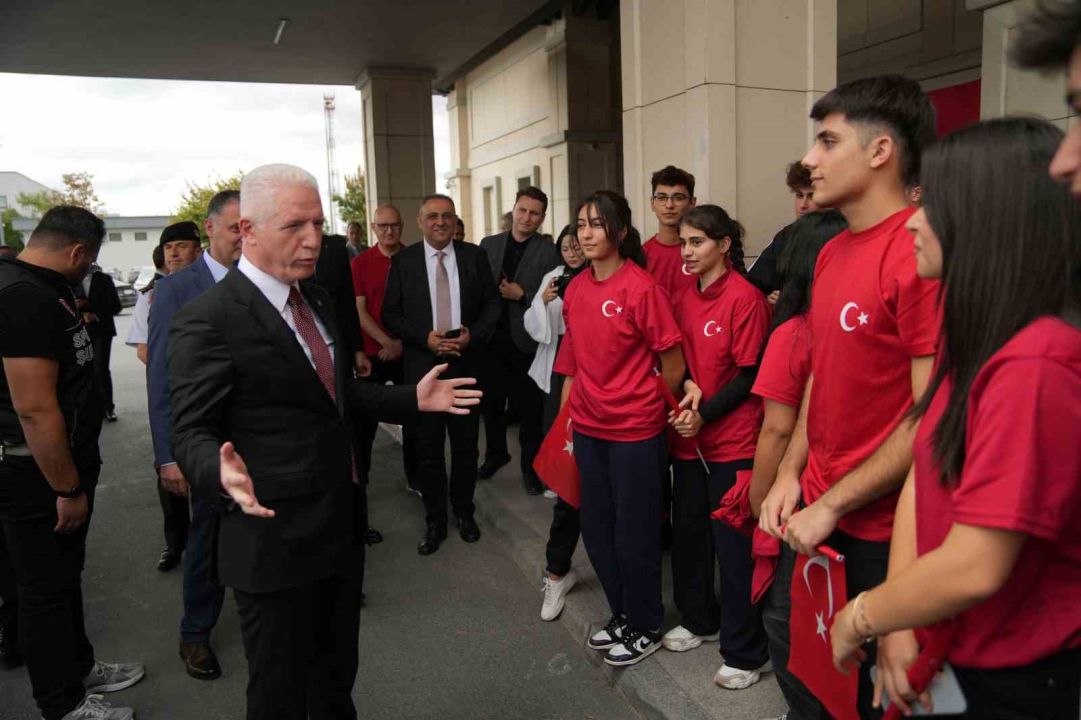 Avrupa ikincisi A Milli Erkek Basketbol Takımı, Türkiye’ye döndü