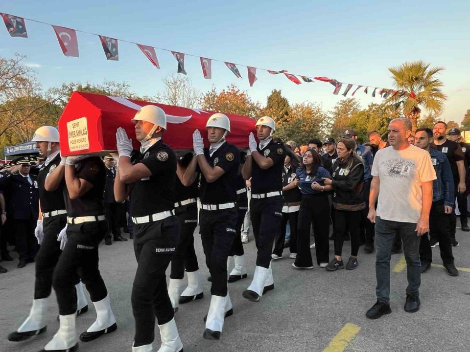 Şehidin nişanlısı: "Ne olur Ömer’imi götürmeyin"