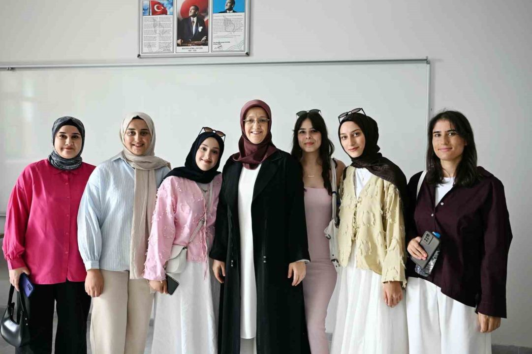 MCBÜ’de 2025-2026 Akademik Yılına Rektör Kibar katıldı