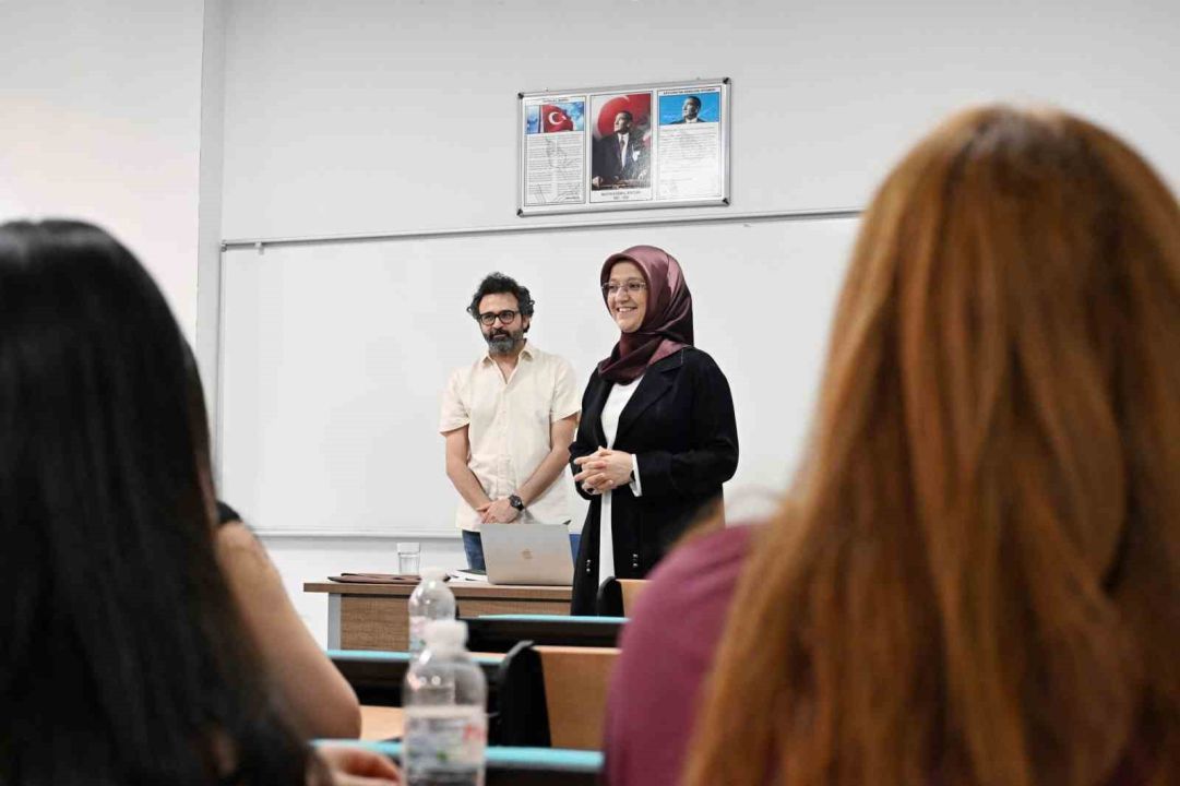 MCBÜ’de 2025-2026 Akademik Yılına Rektör Kibar katıldı