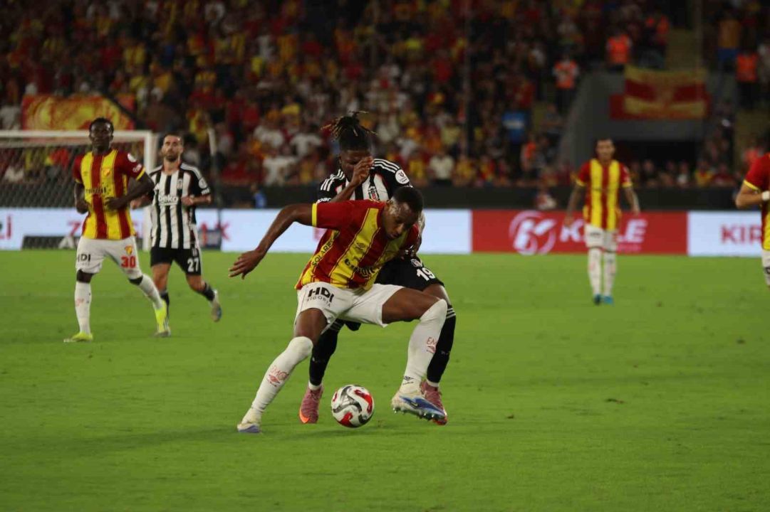 Trendyol Süper Lig: Göztepe: 3 - Beşiktaş: 0 (Maç sonucu)