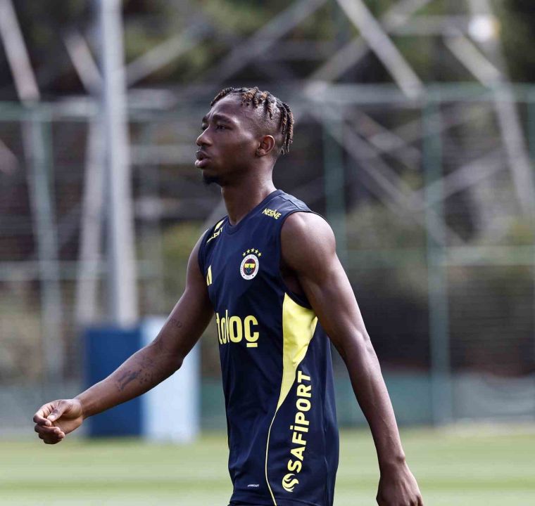 Fenerbahçe, Corendon Alanyaspor maçı hazırlıklarına başladı