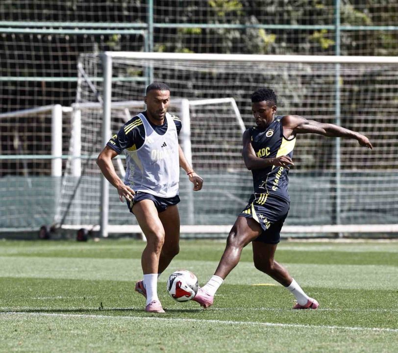 Fenerbahçe, Corendon Alanyaspor maçı hazırlıklarına başladı