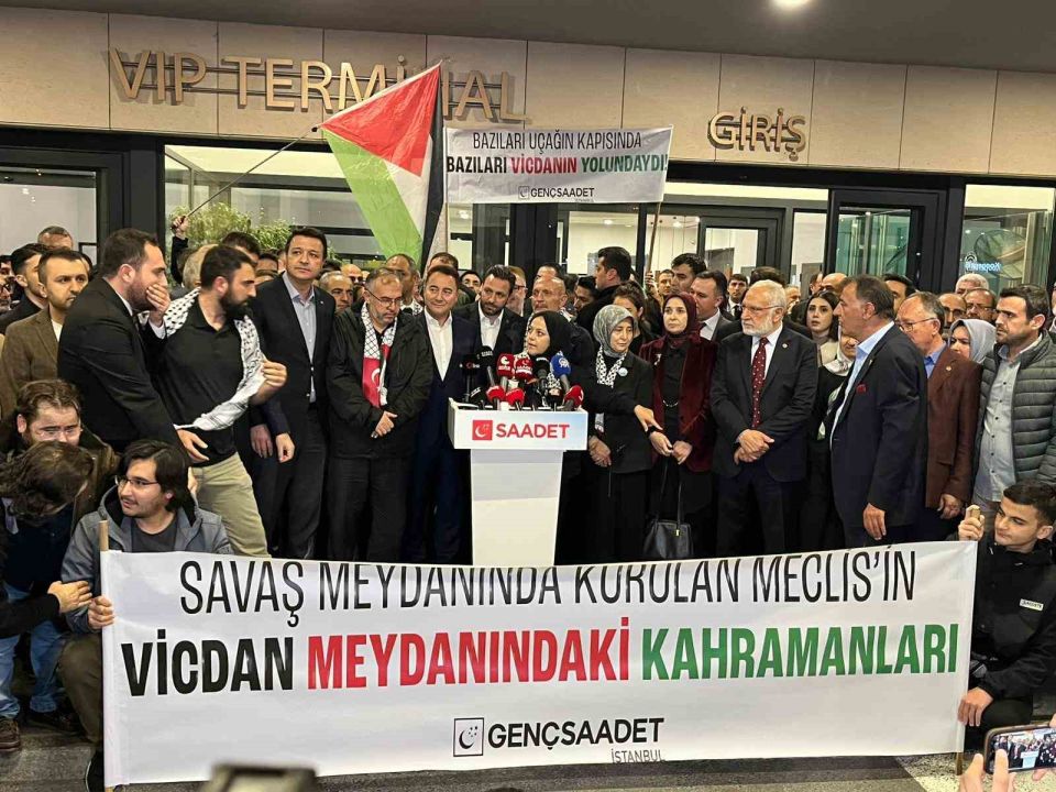 Özgürlük Filosu’nda gözaltına alınan milletvekilleri İstanbul’a geldi