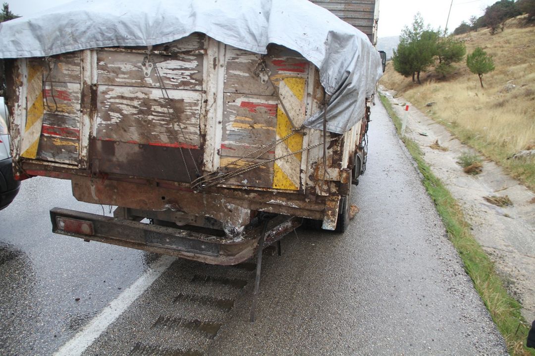 Turgutlu'ya geliyorlardı... 1 yaşındaki bebek öldü 5 kişi yaralandı