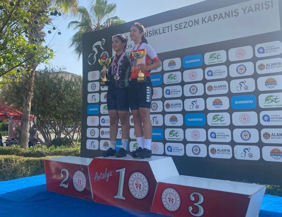 Akhisarlı pedallar Alanya’da zirveye tırmandı