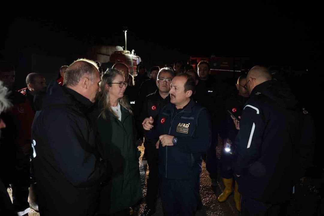 AFAD Başkanı selden etkilenen İzmir’de