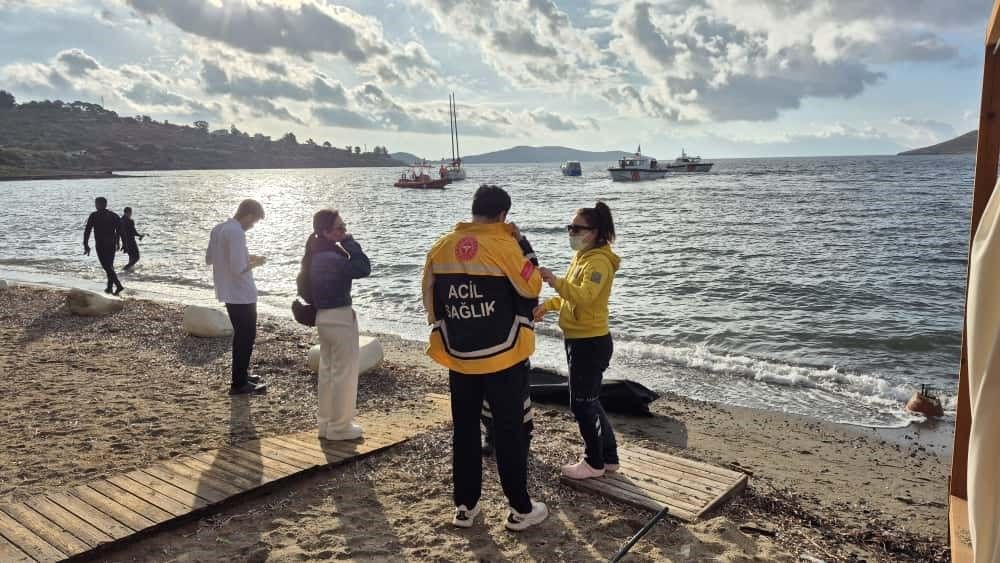 Düzensiz göçmenleri taşıyan tekne battı: 7 ölü!