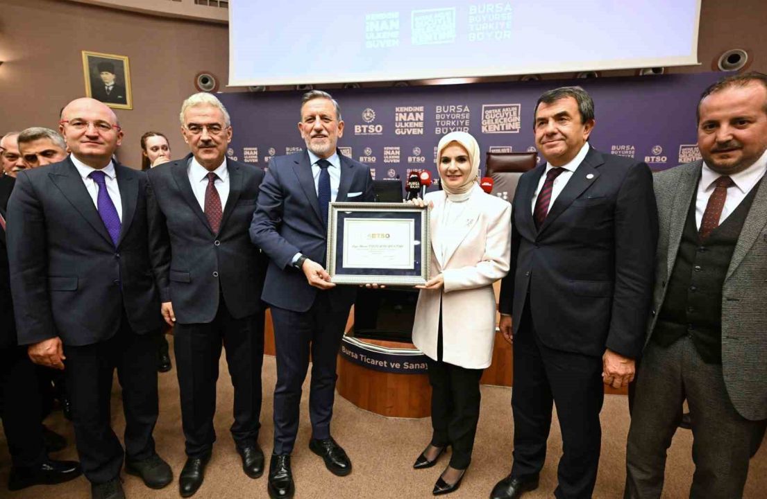 Bakan Göktaş: "Aile dinamik nüfus yapısını korumak, savunma sanayi kadar stratejik öneme sahiptir"