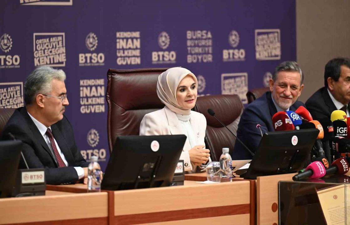 Bakan Göktaş: "Aile dinamik nüfus yapısını korumak, savunma sanayi kadar stratejik öneme sahiptir"