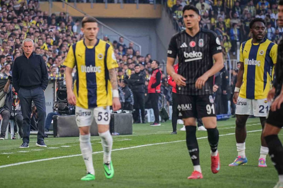 Fenerbahçe’nin yabancı teknik adamlarla şansı tutmuyor!