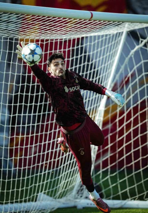 Galatasaray, Ajax maçı hazırlıklarına başladı