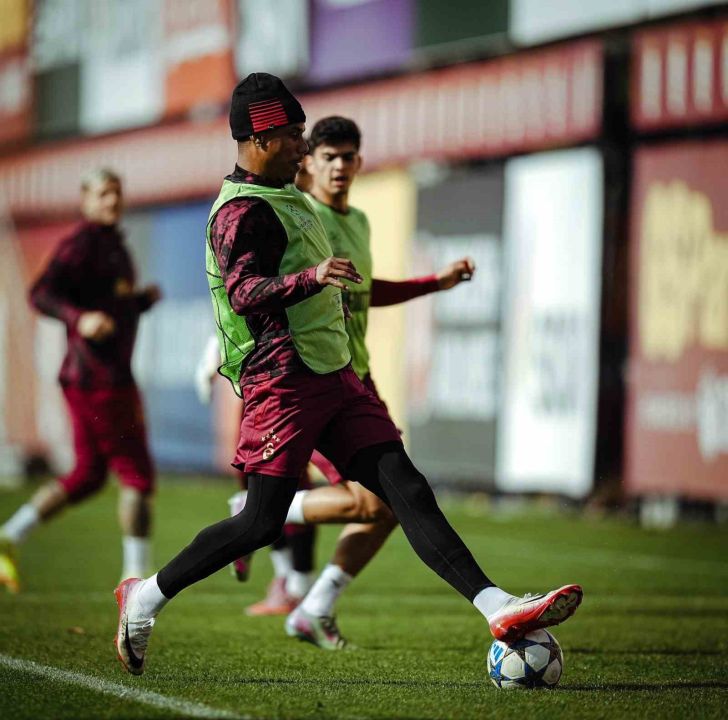 Galatasaray, Ajax maçı hazırlıklarına başladı