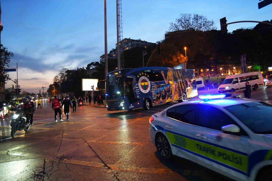Fenerbahçe stada geldi