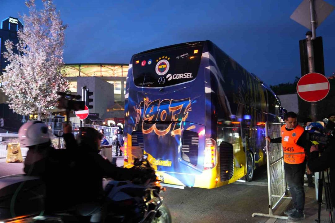 Fenerbahçe stada geldi
