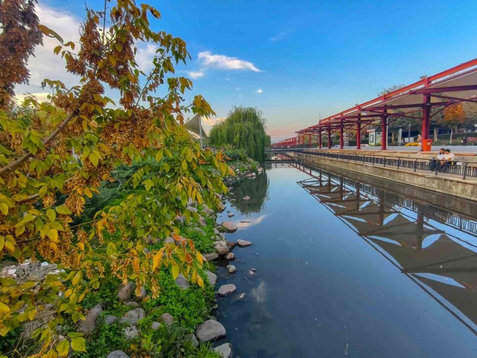 Manisa Kent Park’ta sonbahar büyüsü