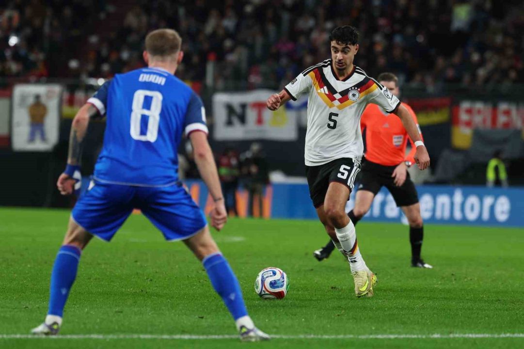 Almanya, Dünya Kupası biletini 6 golle aldı