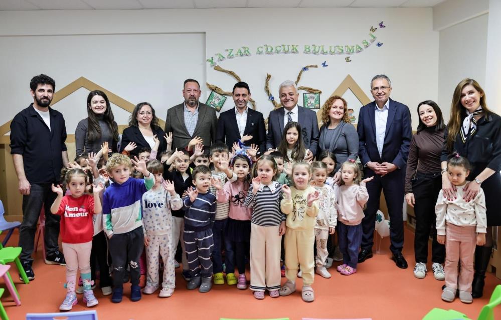 İzmir Depreminde Kurtarılan minik Ayda Çocuklarla Buluştu