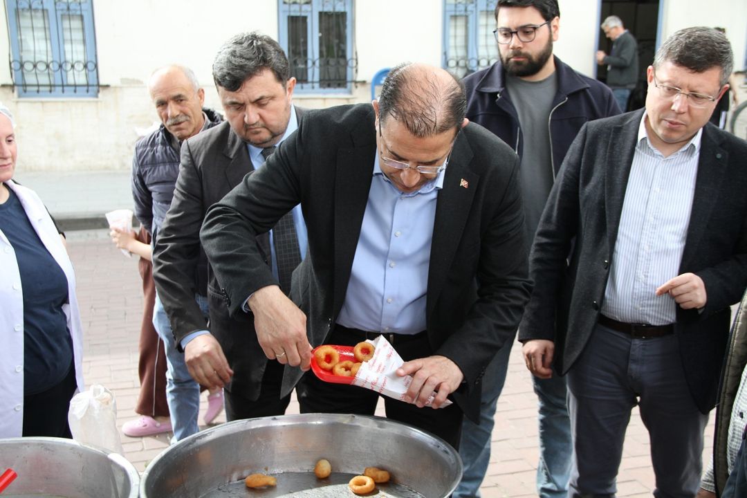 AK Parti Kula’da Mahalle Başkanları Toplantısı gerçekleştirildi