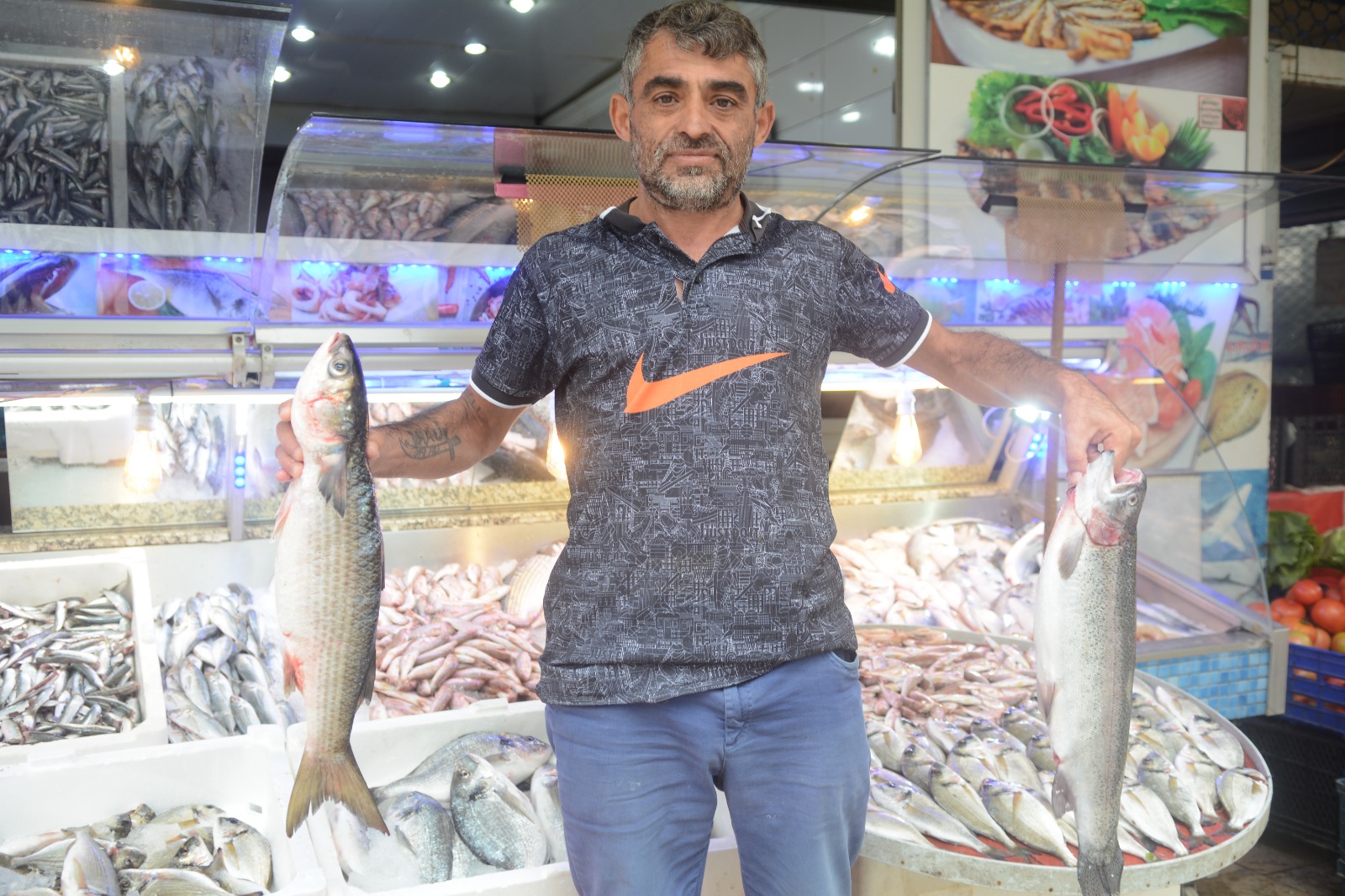 Turgutlu'da balık tezgahları hareketlendi