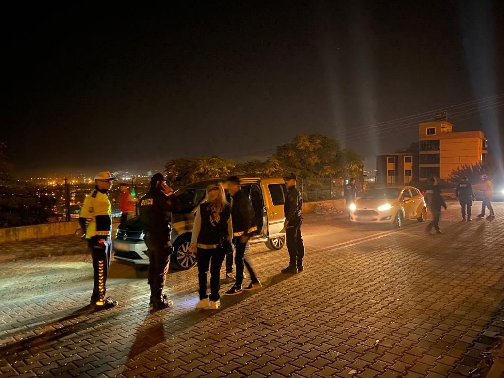 Manisa'da 'Güven ve Huzur' uygulamasında 9 kişi yakalandı