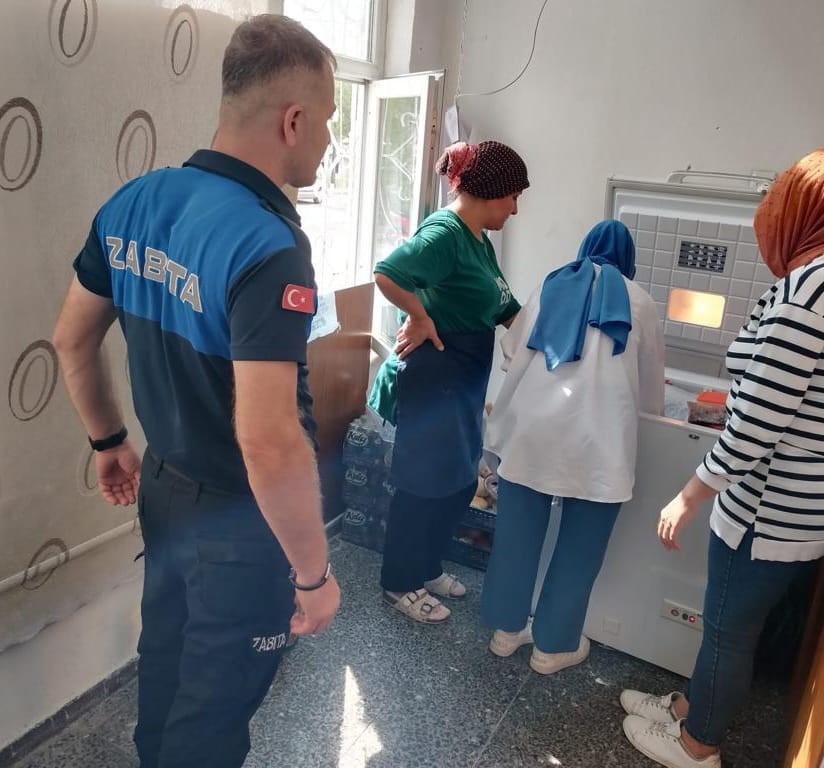 İlçe zabıtasından kantinlere sıkı denetim