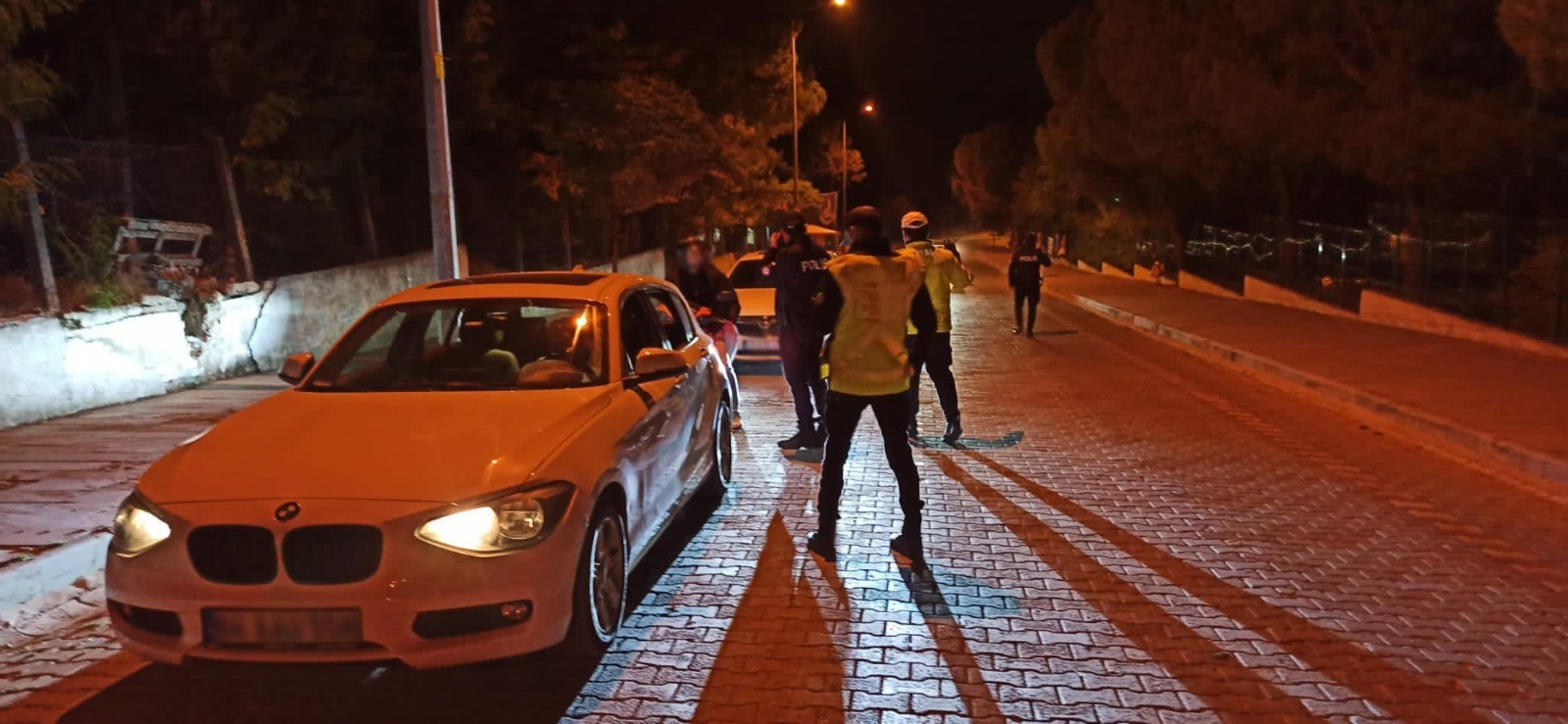 Manisa'da 'Huzur ve Güven' operasyonu: 12 kişi daha yakalandı