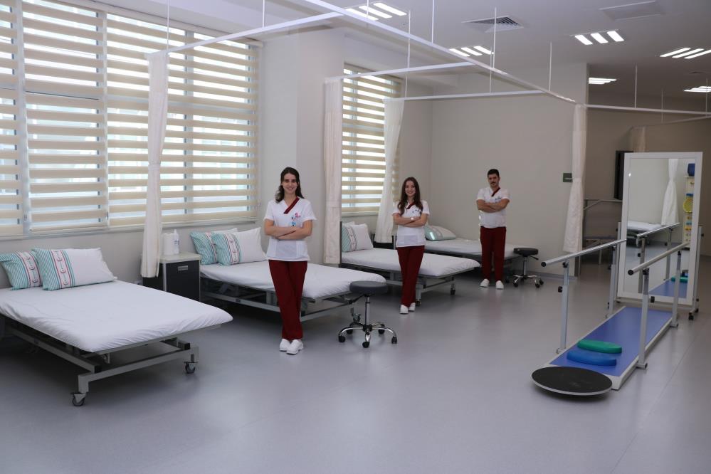 5 yılda 6 buçuk milyon hastaya poliklinik hizmeti verildi