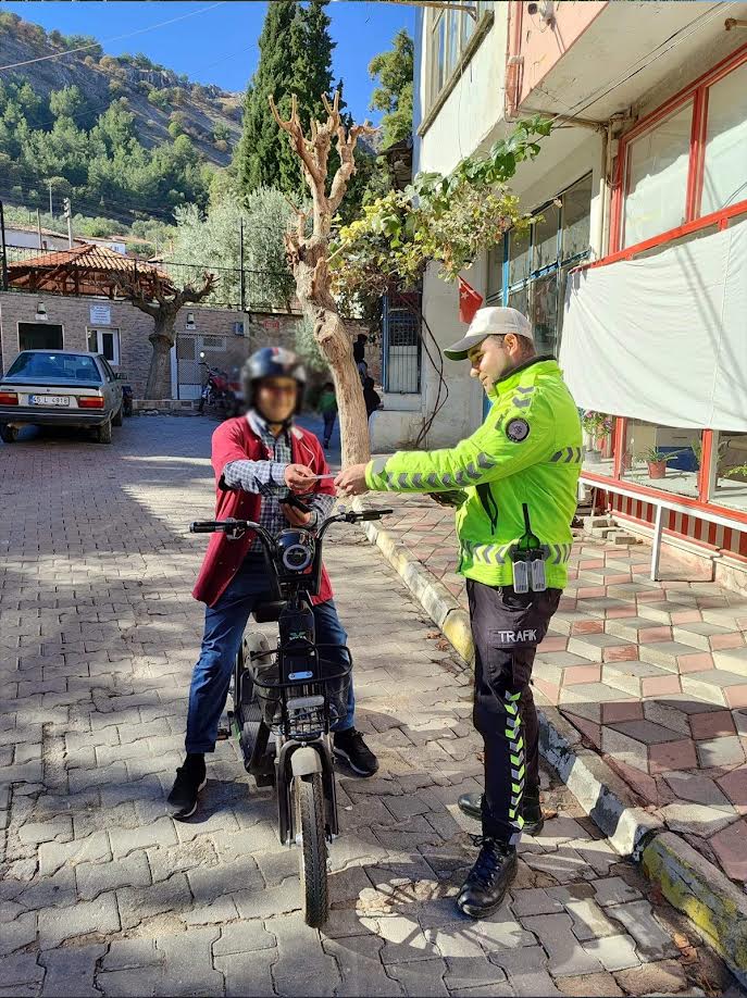 Elektrikli bisiklet ve skuter denetimi: Binlerce lira ceza!