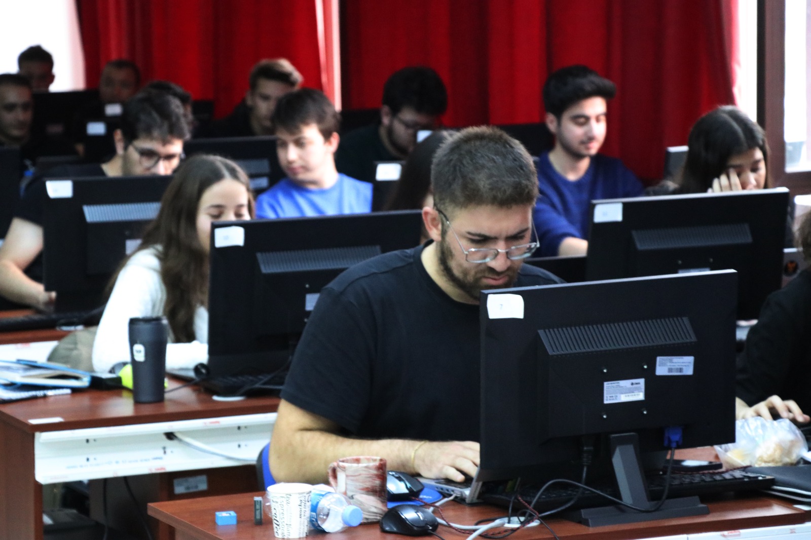 Üniversitelerde "beyaz şapkalı" hackerlar yetişiyor