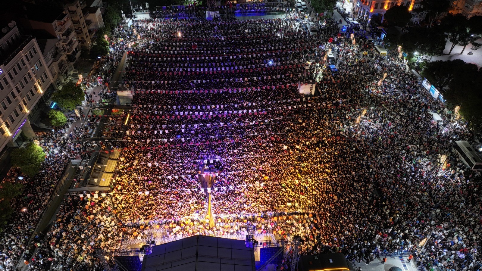 Manisa'da Sefo rüzgarı esti