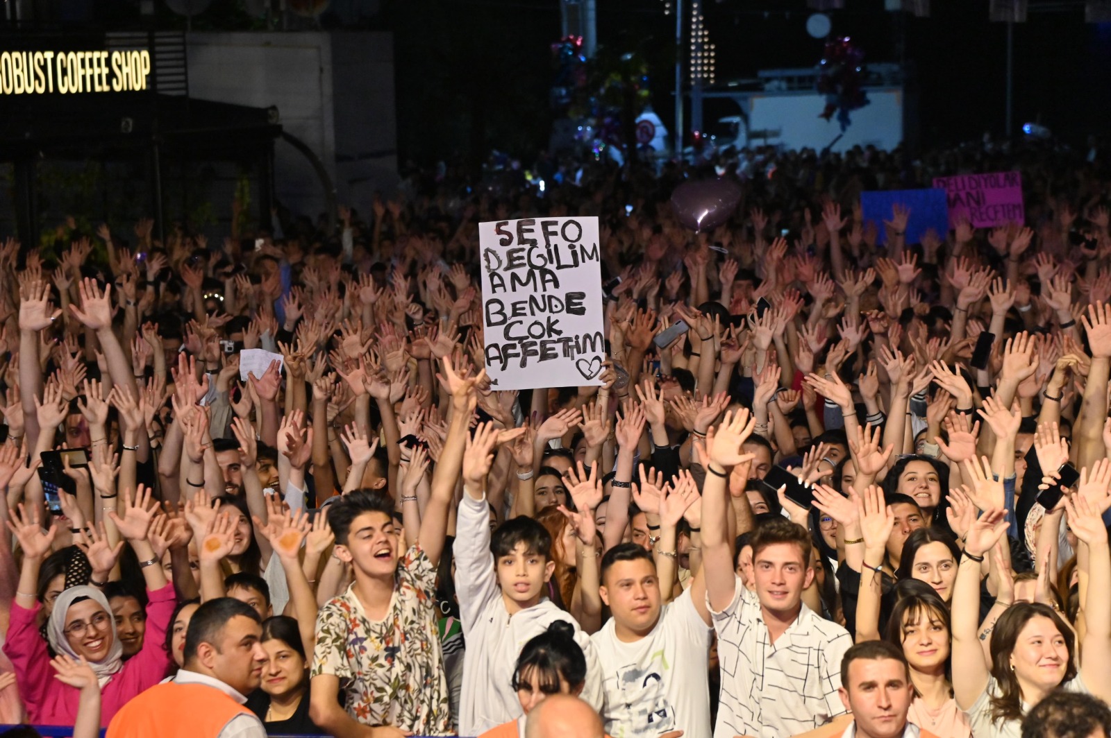 Manisa'da Sefo rüzgarı esti
