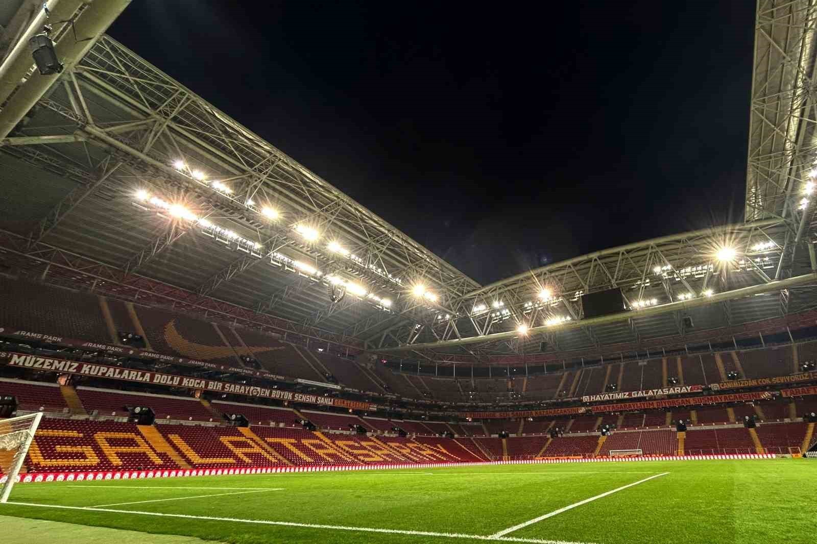 Süper Lig'de 13 ilden 19 takım, 18 statta mücadele edecek