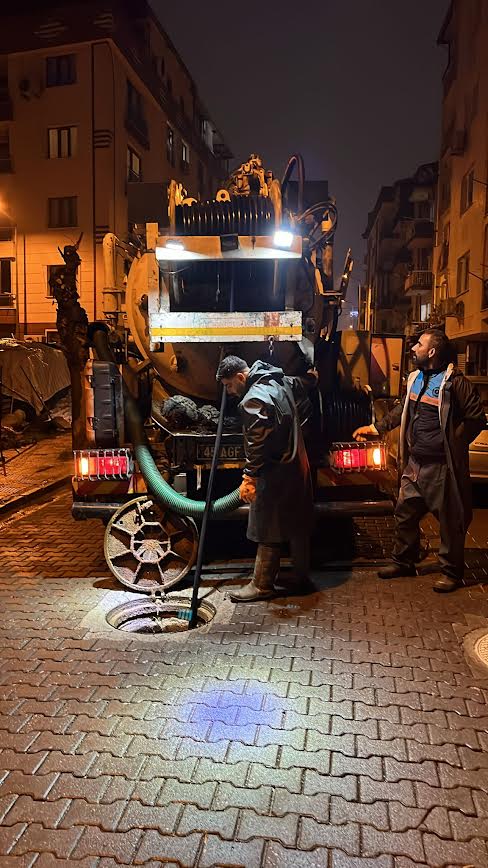 Büyükşehir ve MASKİ Ekiplerinden Yağış mesaisi