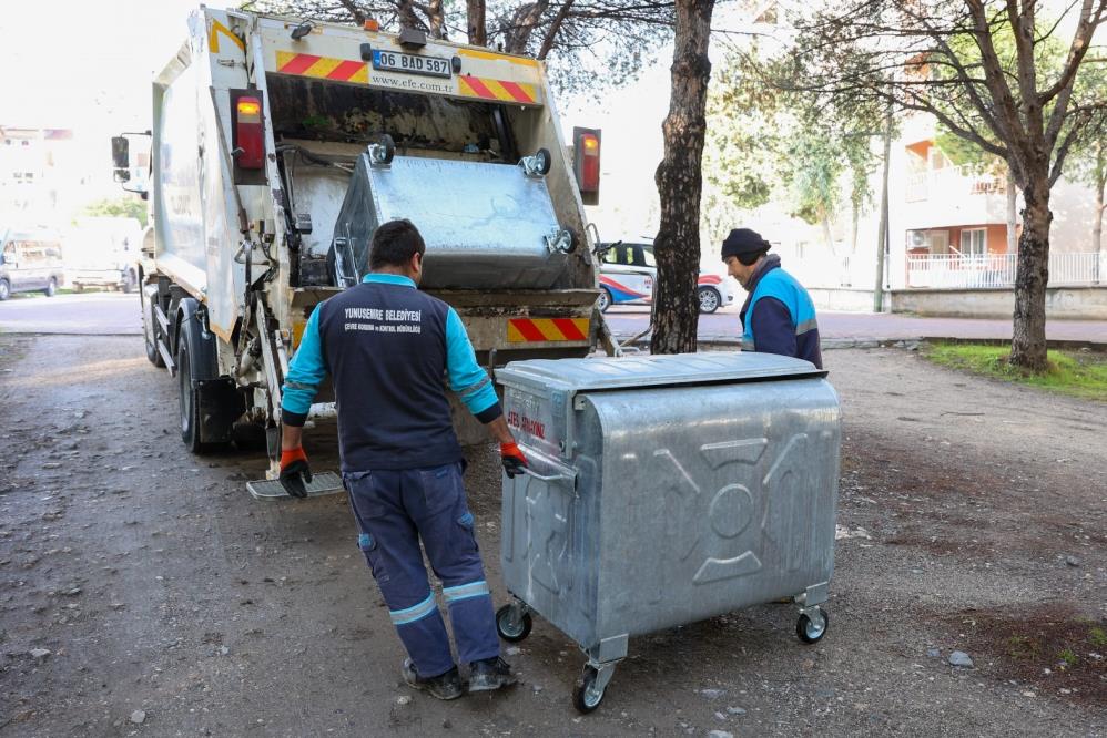 İlçede çöp konteynerleri yenileniyor