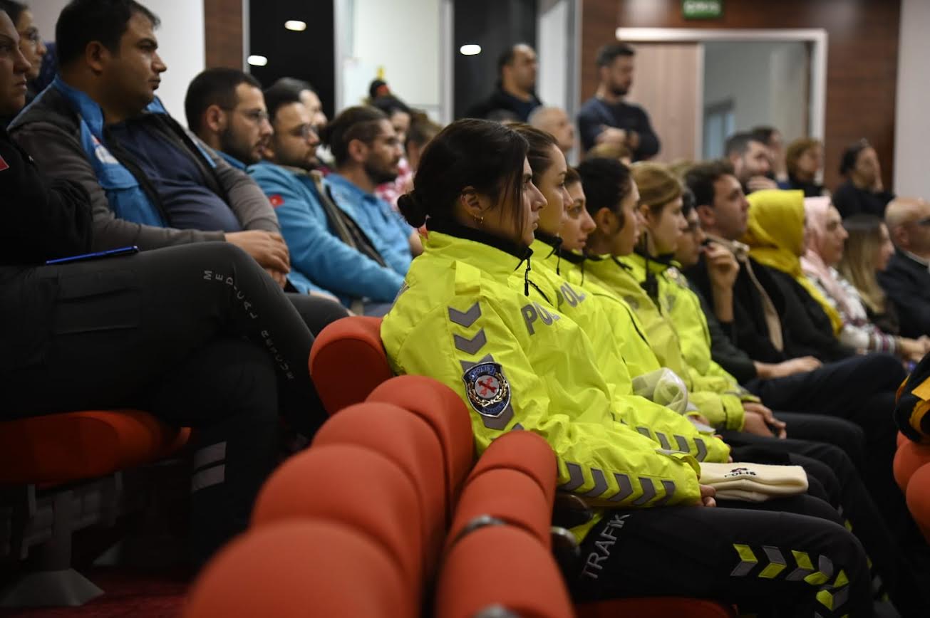 Manisa'da Fermuar Sistemi'nin topluma tanıtılma süreci başladı