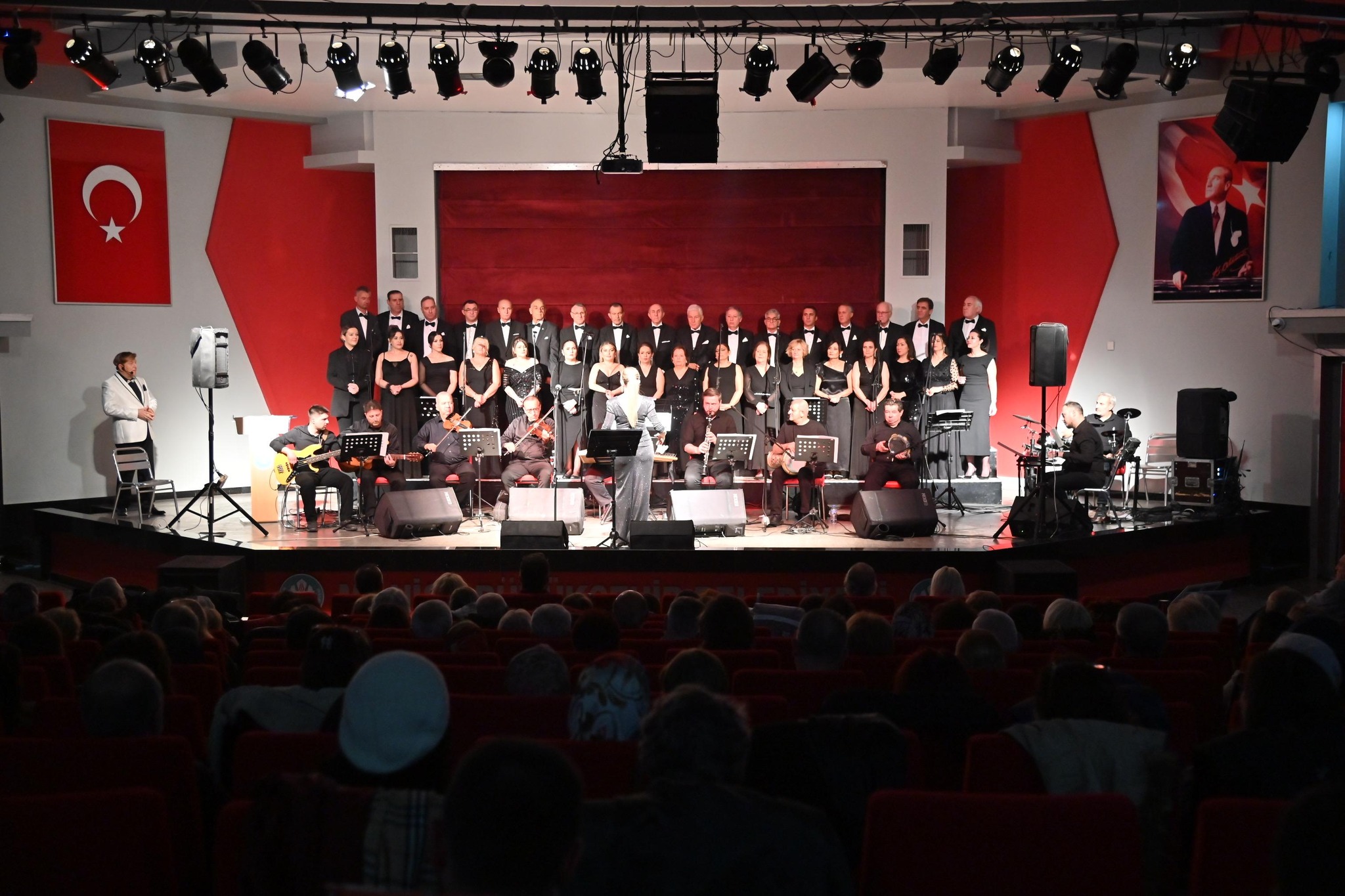 Manisa’da Türk Sanat Müziği Şöleni yaşandı