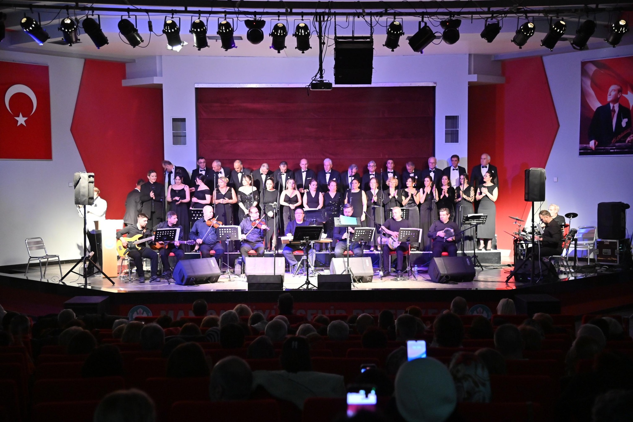 Manisa’da Türk Sanat Müziği Şöleni yaşandı