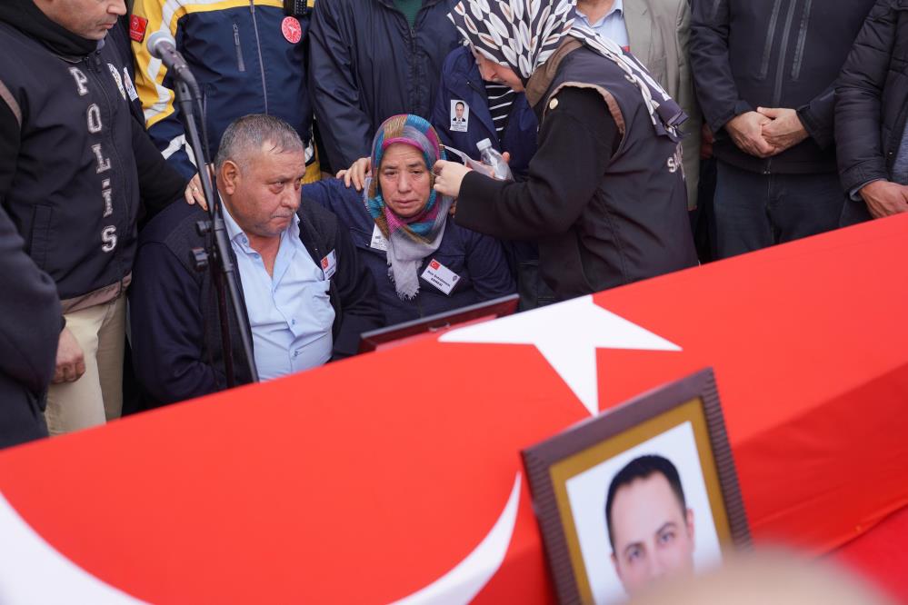 Şehit Polis Memuru son yolculuğuna uğurlandı