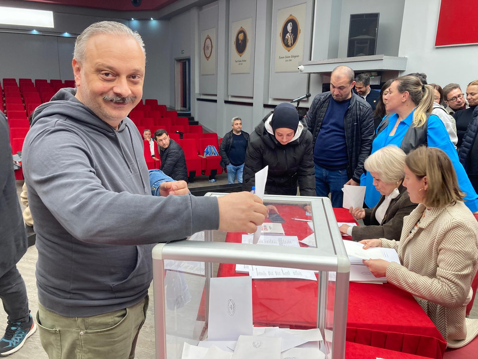 Manisa Gazeteciler Cemiyeti'nin Yeni Başkanı Önder Aydın