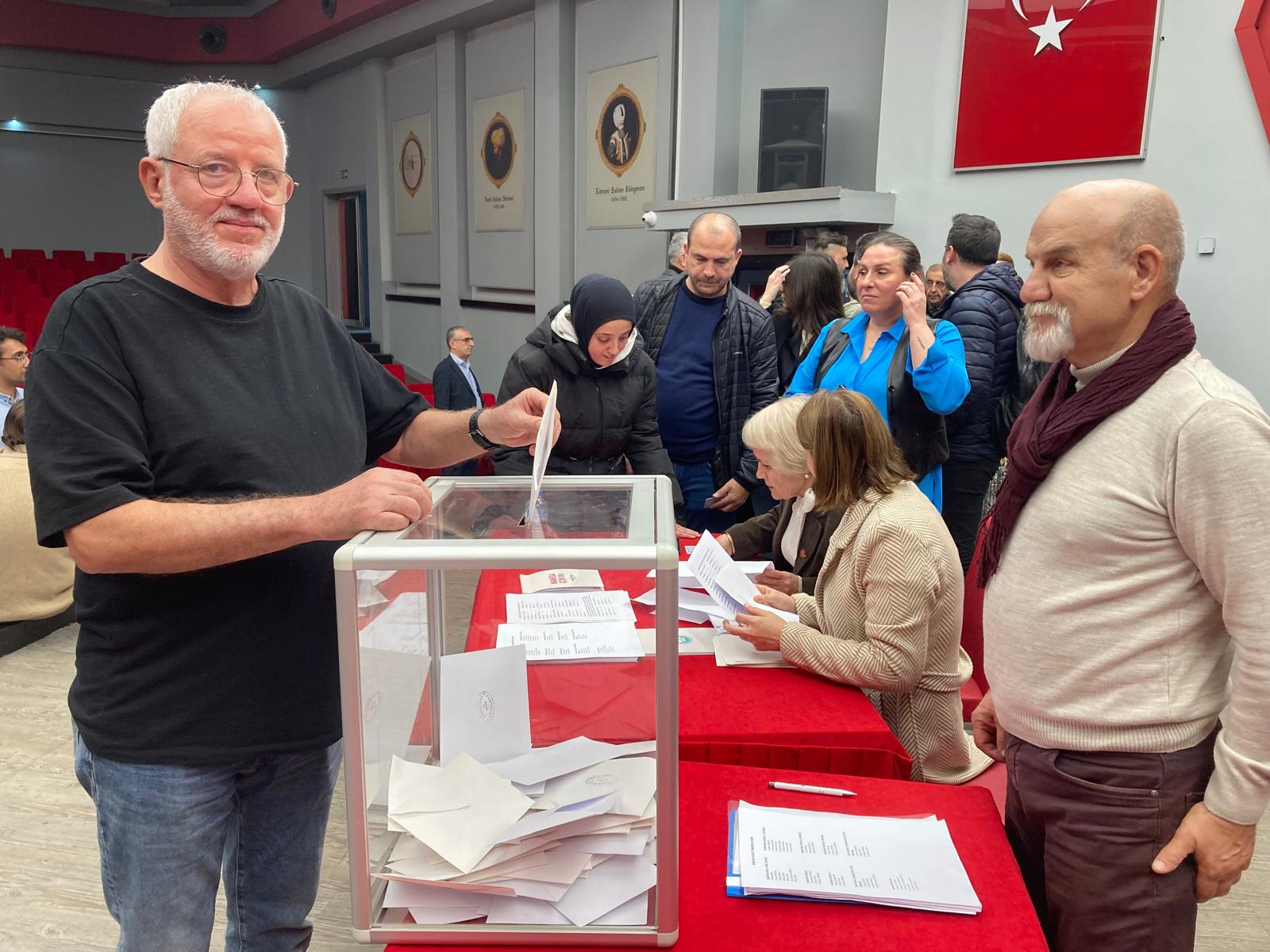 Manisa Gazeteciler Cemiyeti'nin Yeni Başkanı Önder Aydın