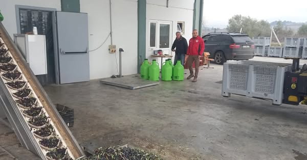 İl Müdürü Öztürk’ten Zeytinyağı İşletmelerine Ziyaret