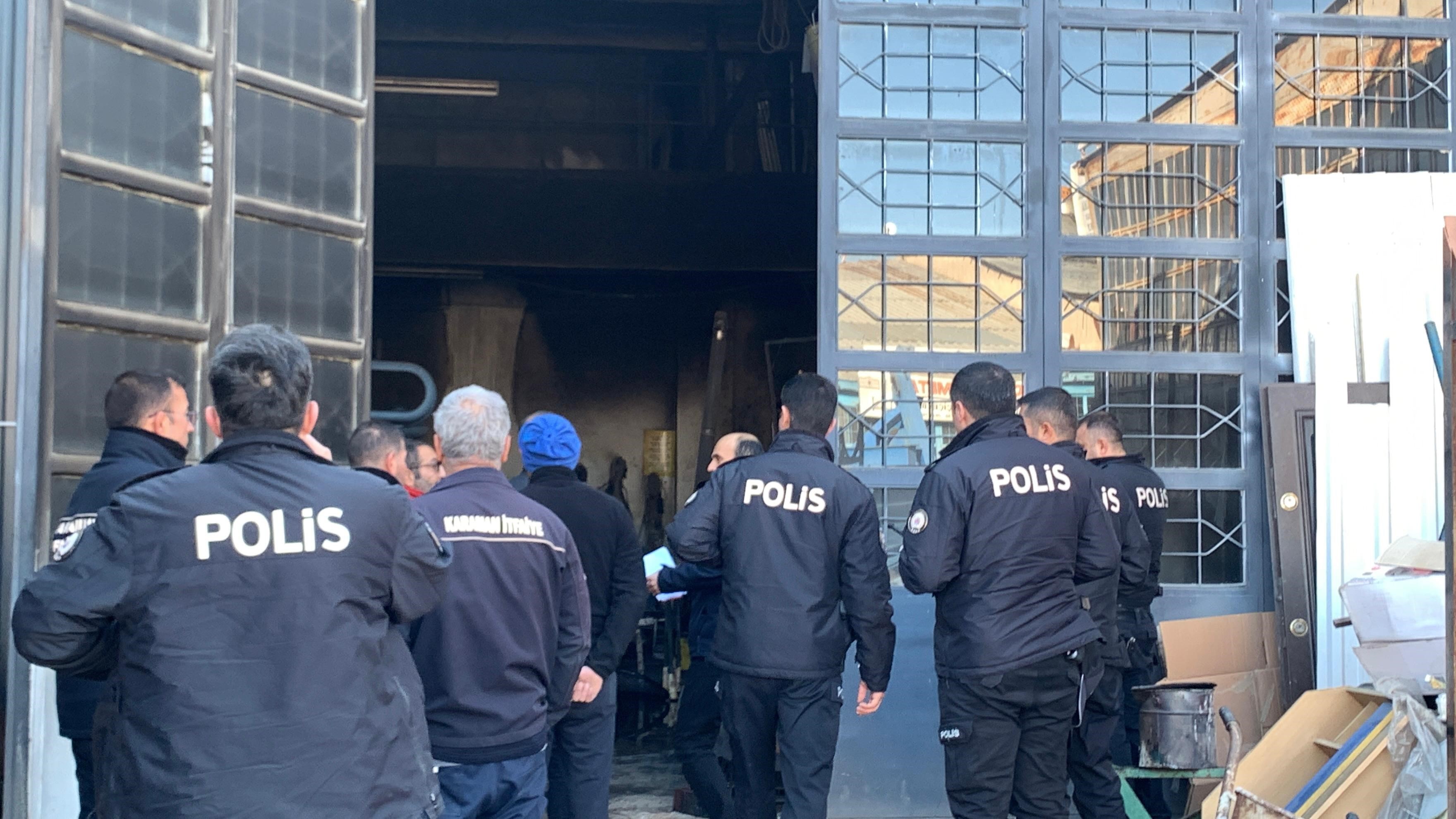 Kovada saklanan paralar kül oldu