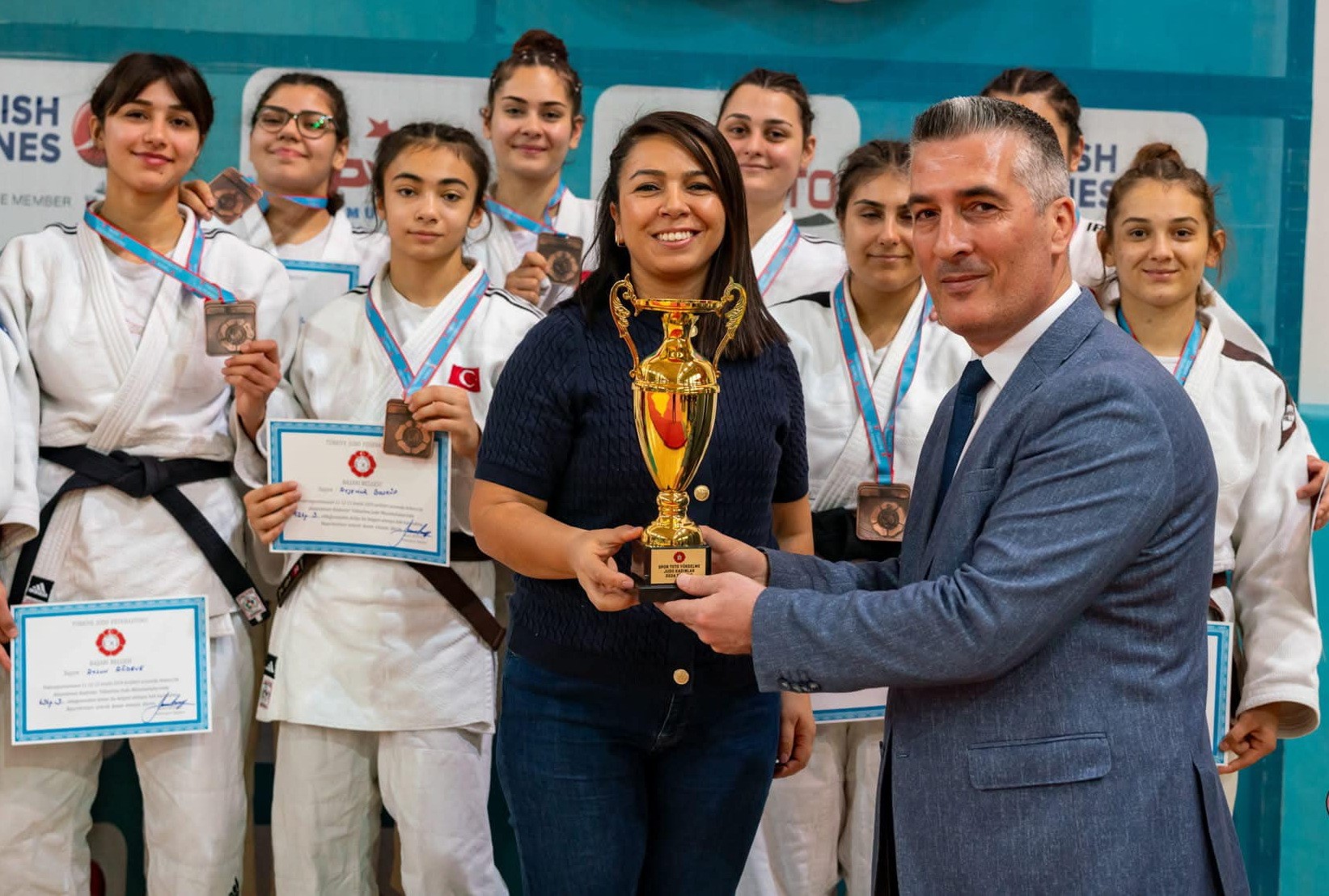 Salihli judoda Süper Lig’e yükseldi