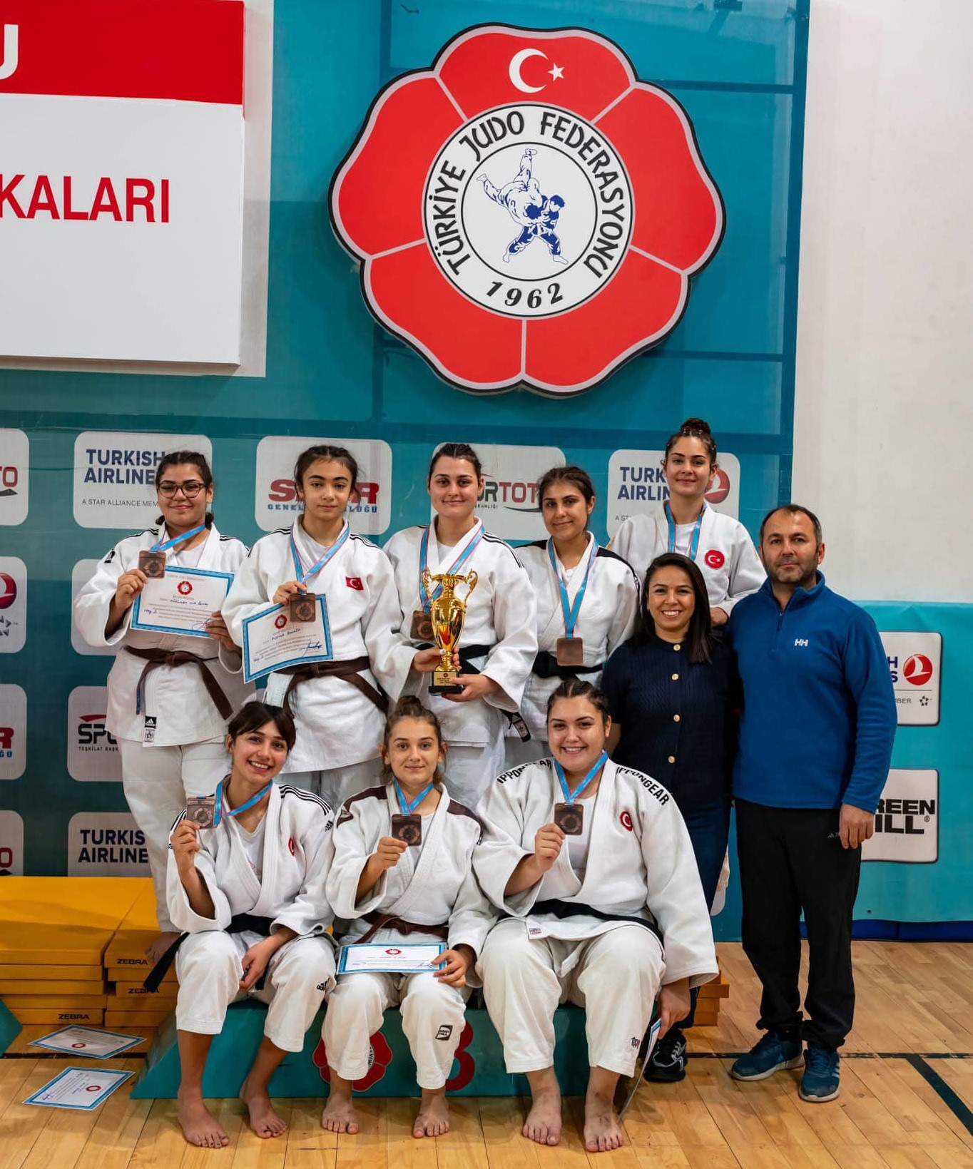 Salihli judoda Süper Lig’e yükseldi