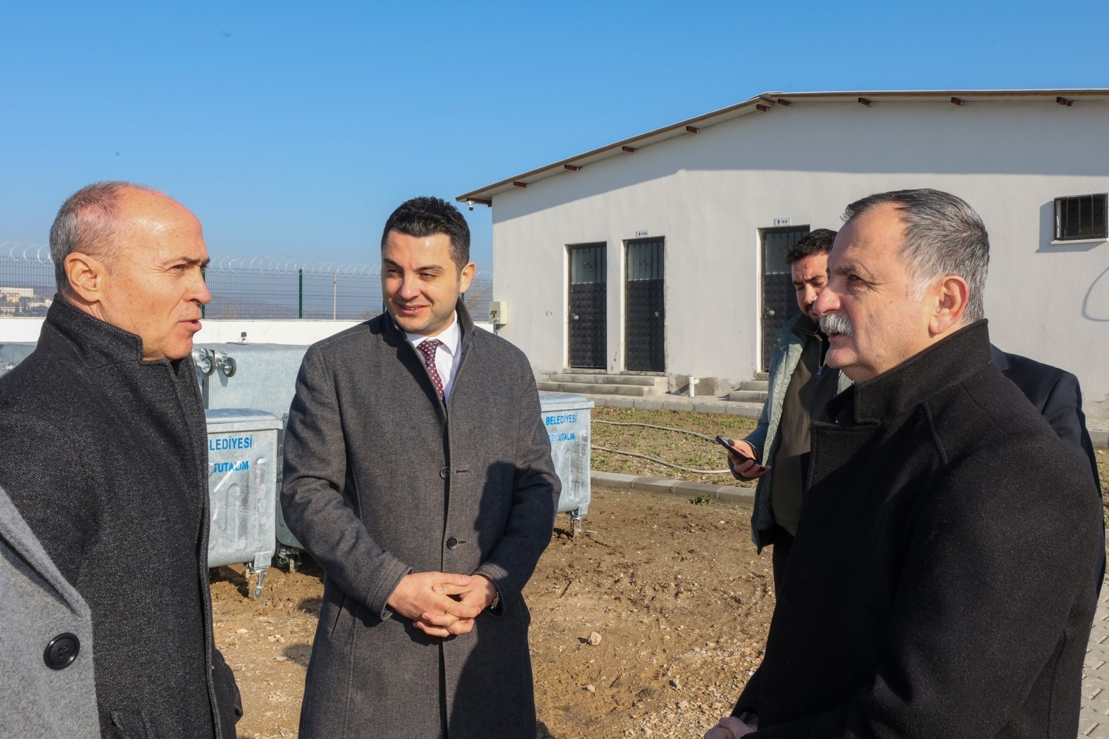 Yunusemre'ye 500 çöp konteyneri alındı