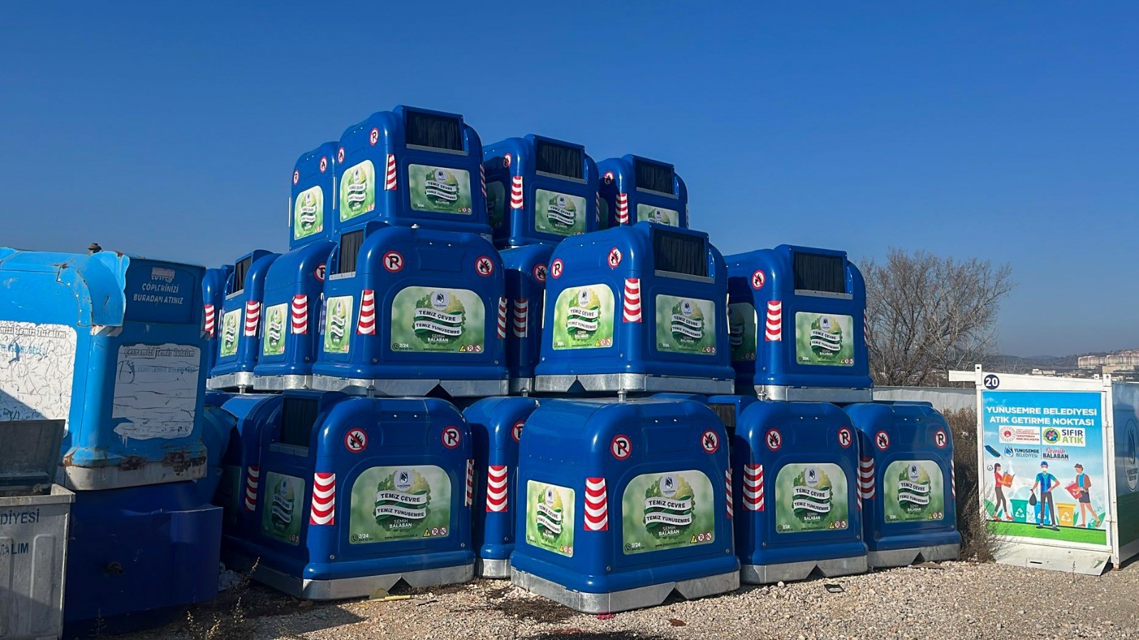 Yunusemre'ye 500 çöp konteyneri alındı